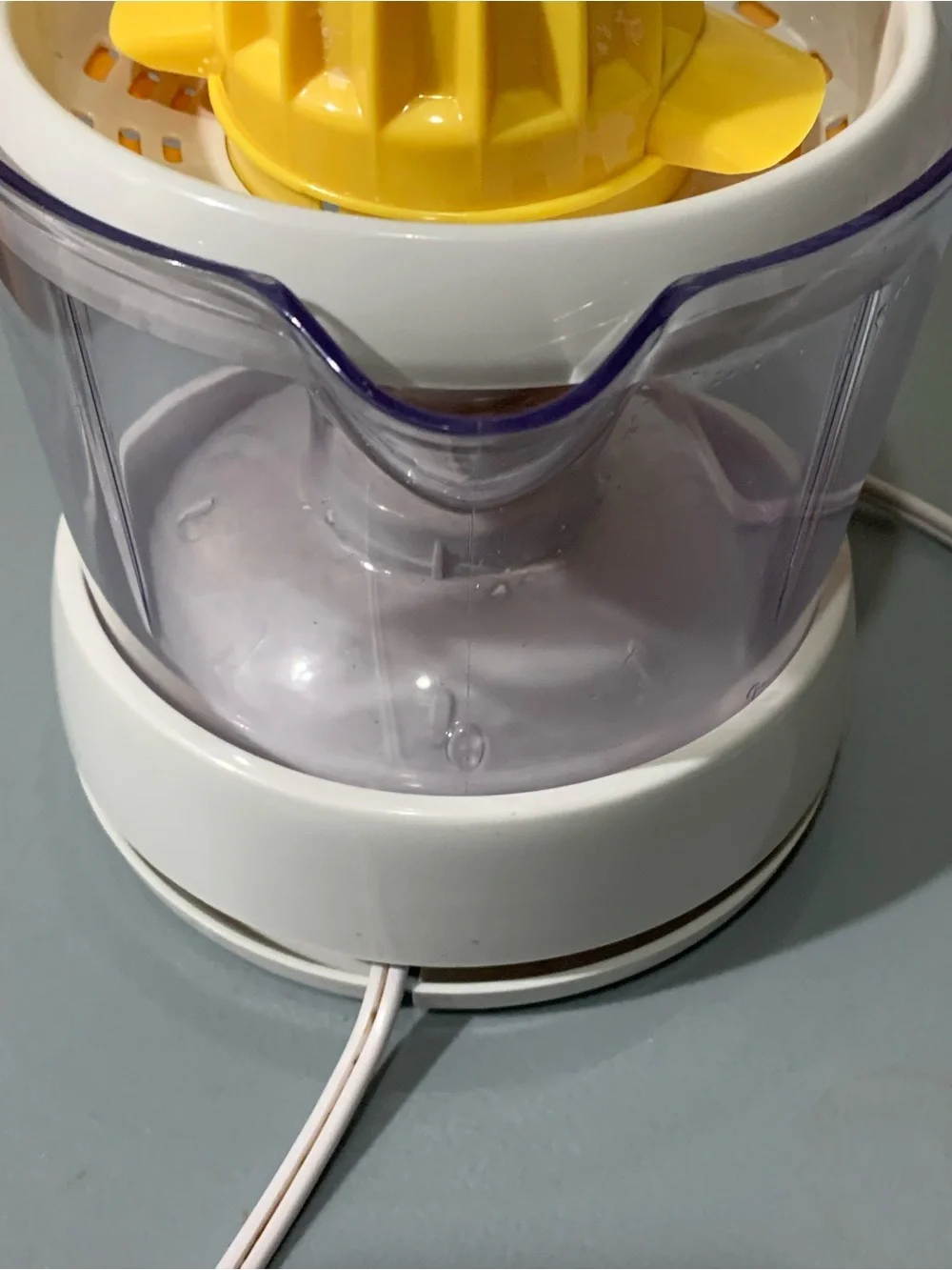 Black & Decker Yellow & White Electric Citrus Juicer